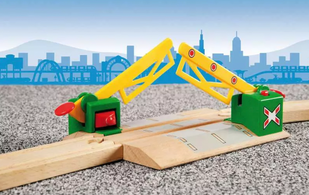 Brio Magnetic Action Crossing